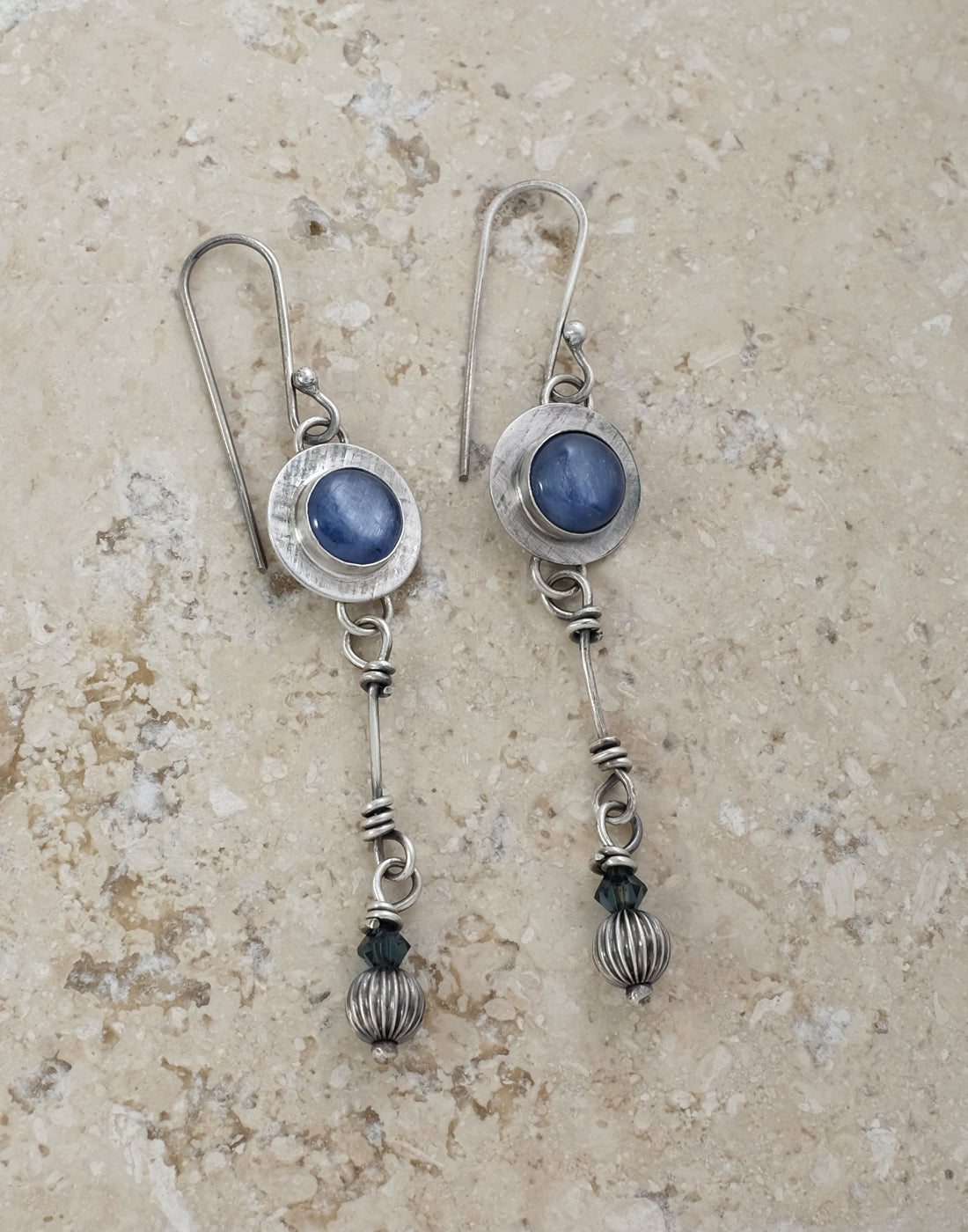 Kyanite & Sterling Bead E908